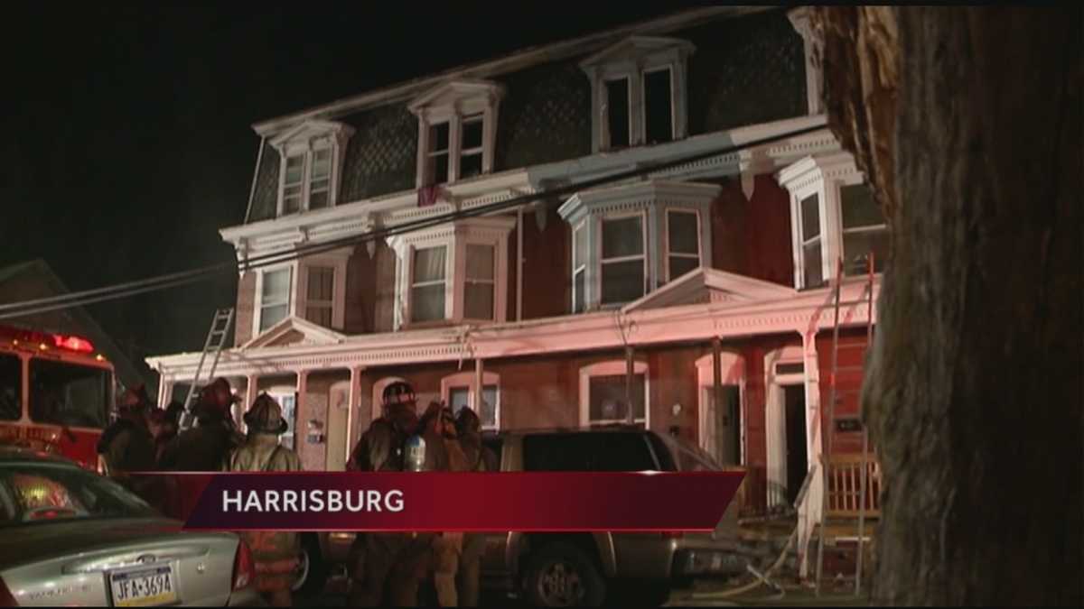 Firefighter injured in overnight row home fire in Harrisburg