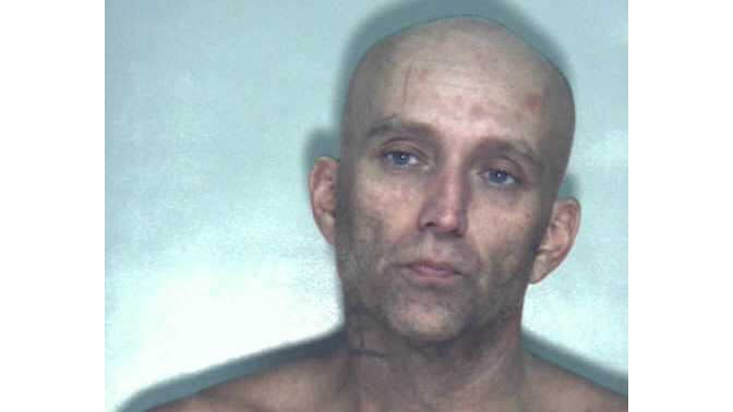 Man leads officers on high-speed chase with two children in car, police say
