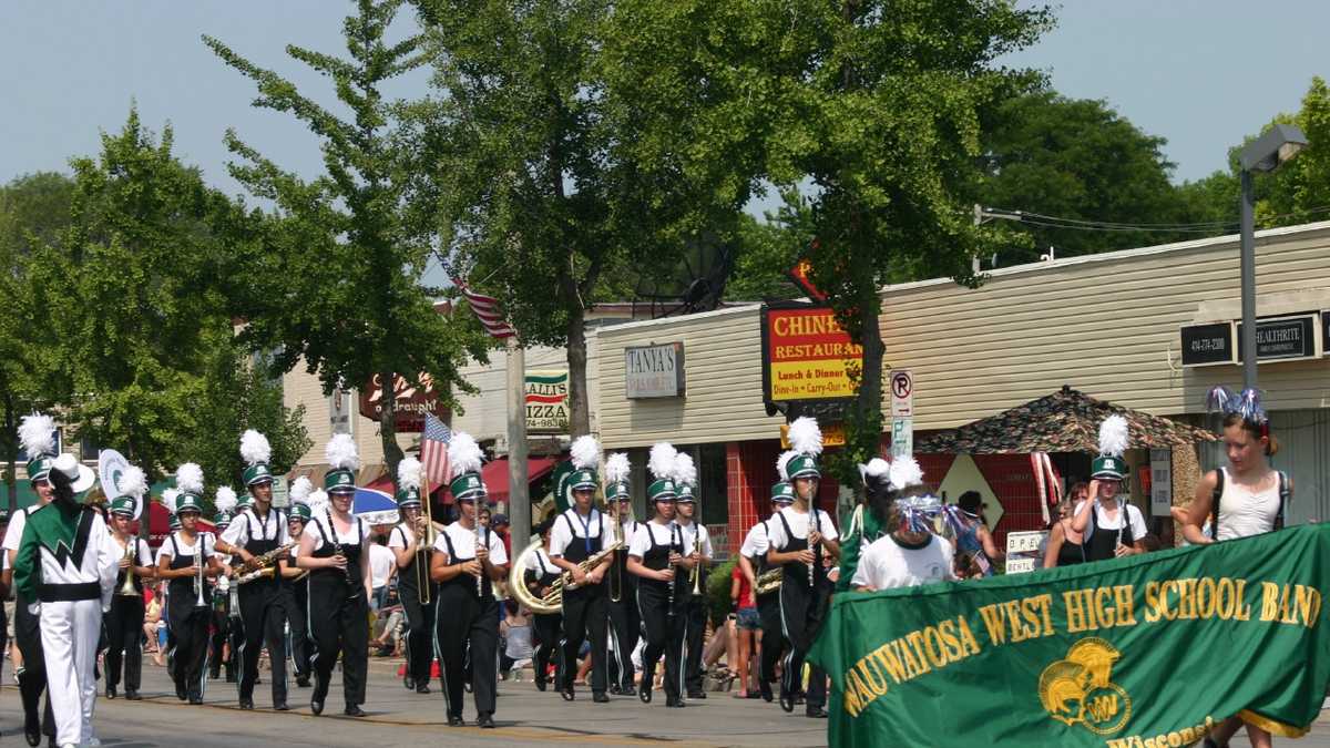 Photos Wauwatosa 4th of July parade
