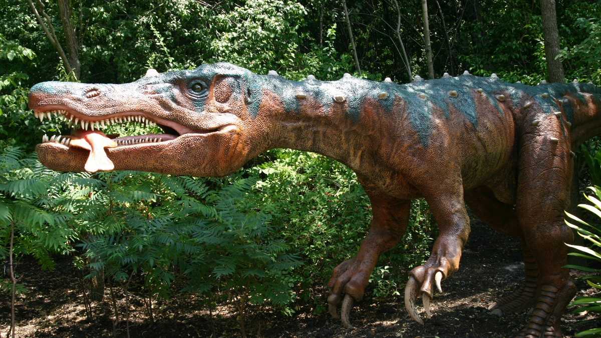 Photos: Dinosaurs at the zoo?