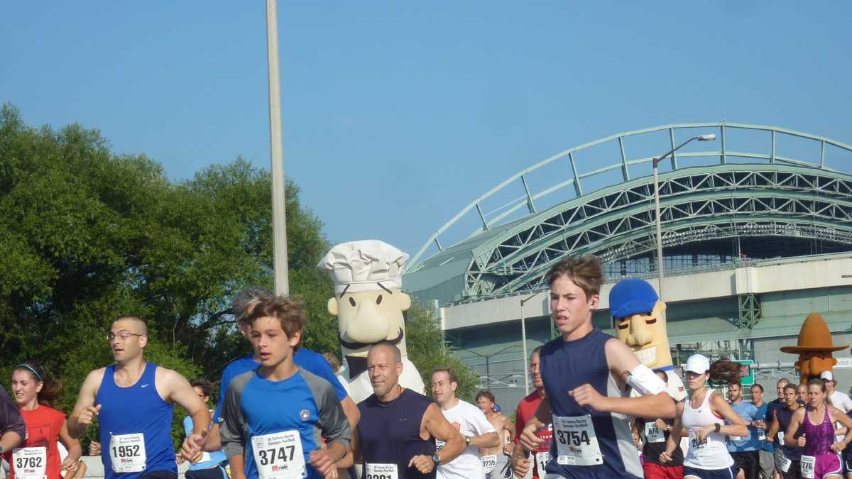 Photos Brewers racing sausages 5k run/walk