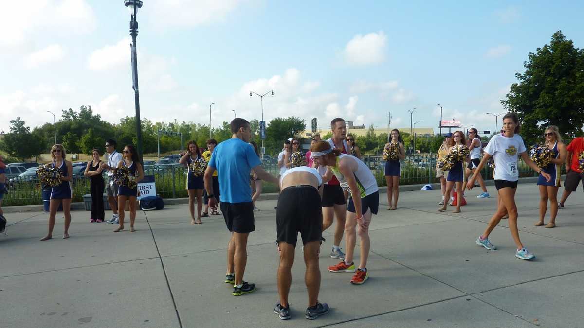 Photos: Brewers racing sausages 5k run/walk