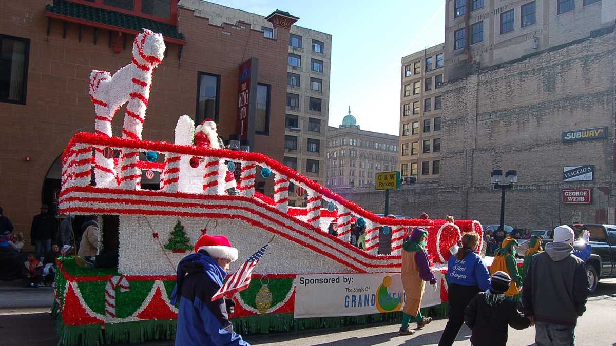 Photos Milwaukee Holiday Parade