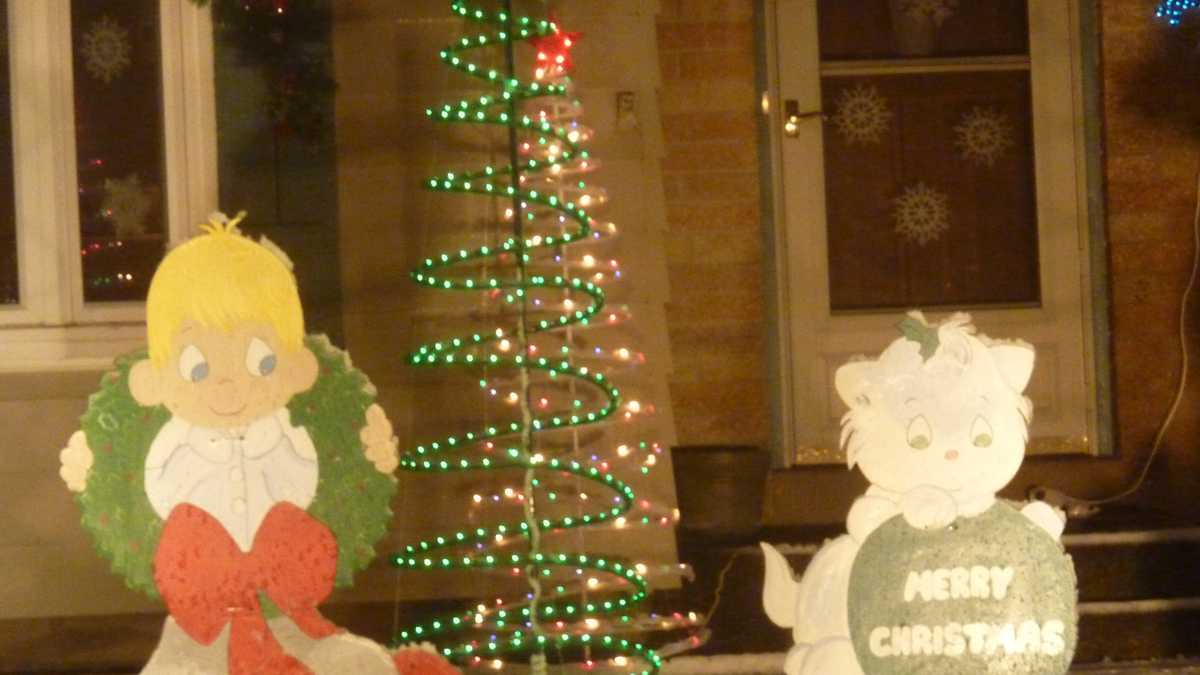 Candy Cane Lane lights start Friday night