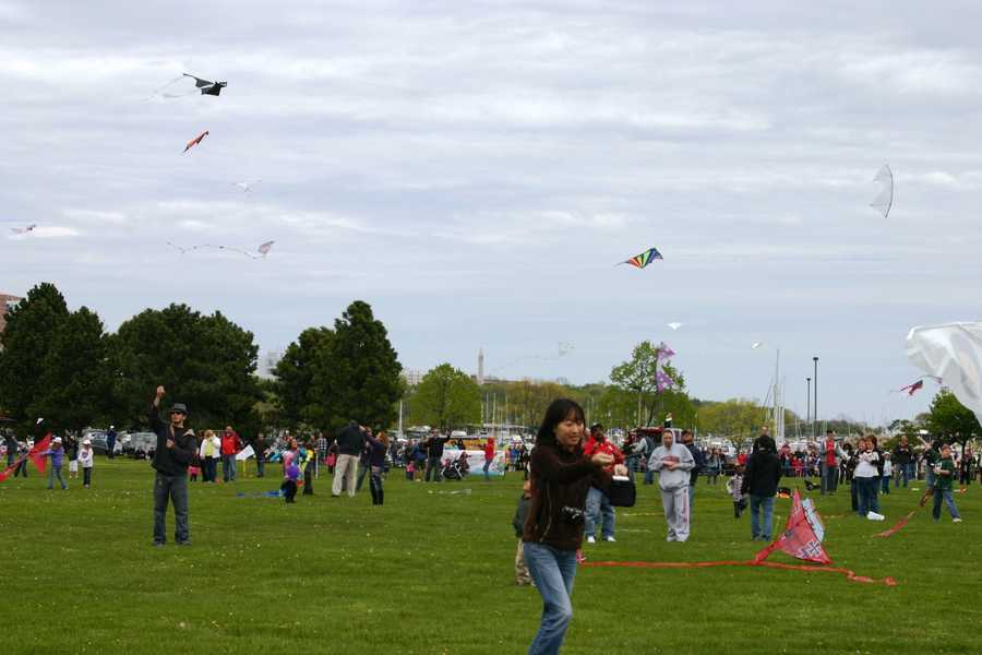 Photos Kite festival at Milwaukee's lakefront