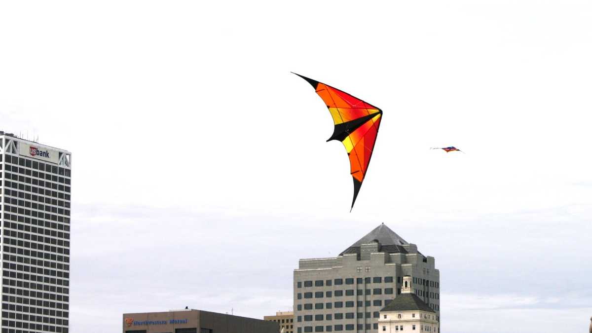Photos Kite festival at Milwaukee's lakefront