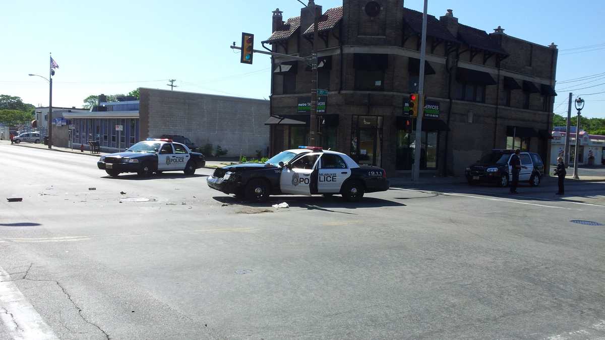 Milwaukee police squad car involved in accident