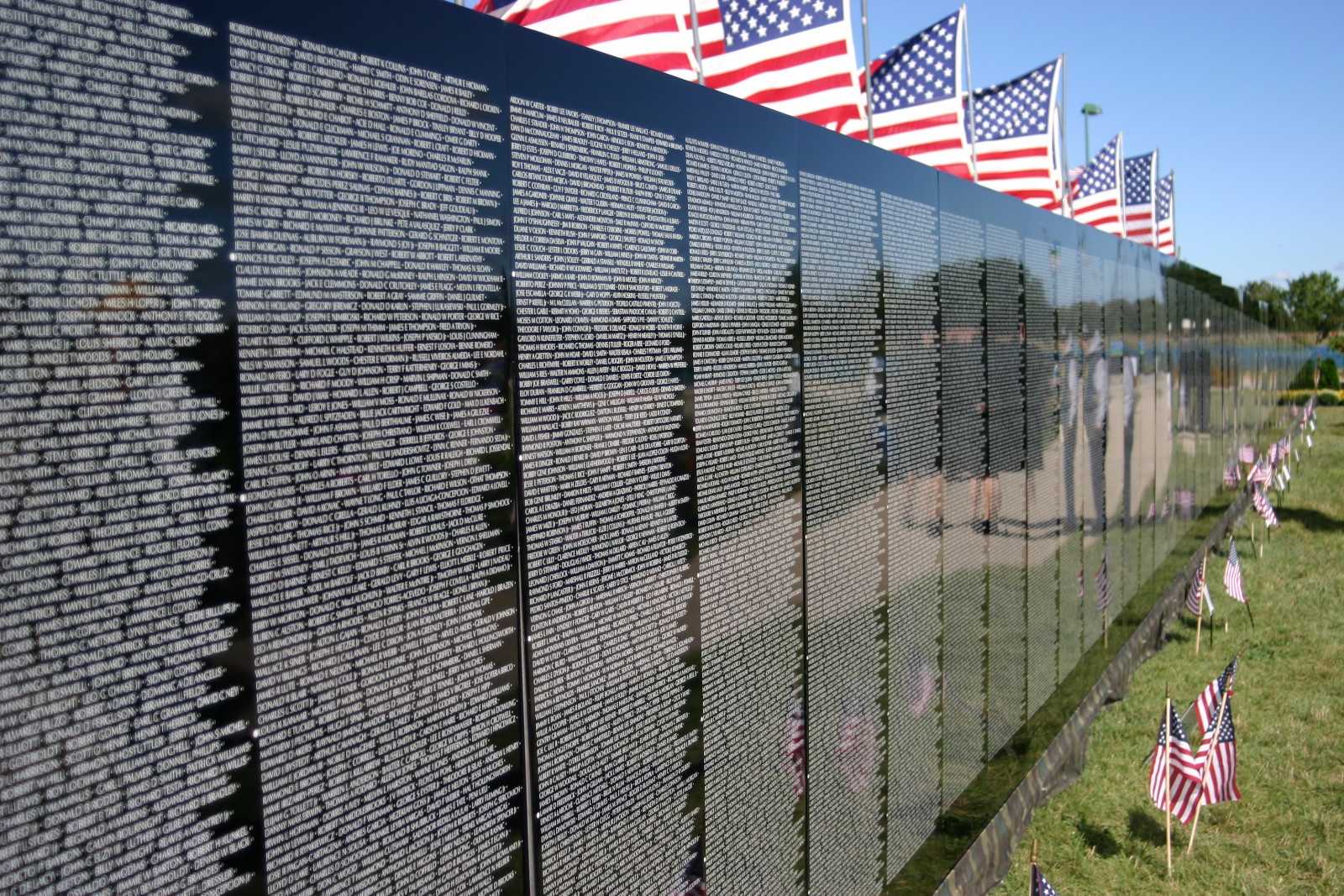 Images: Vietnam Wall, Traveling Memorial Comes To Wisconsin