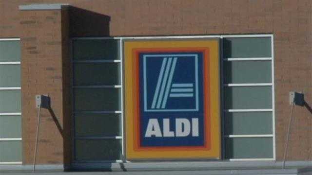 Aldi pulled all their grapes from their Milwaukee area stores after a shopper found what appeared to be a black widow spider in a fruit container.