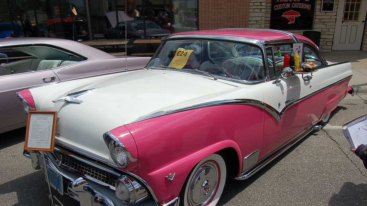 2014 Downtown Hartford Car Show