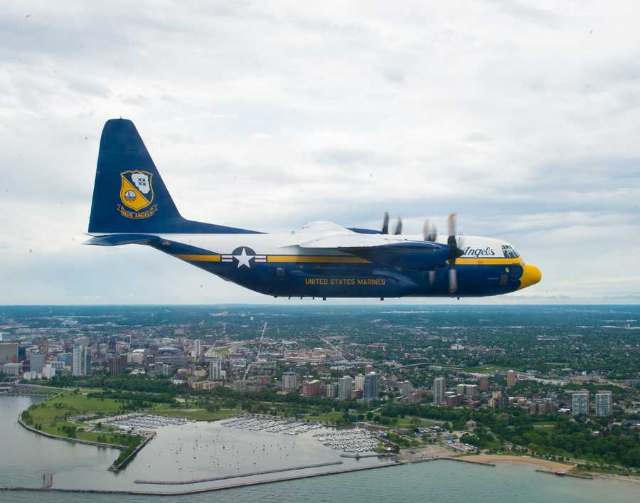 Images Blue Angels in Milwaukee