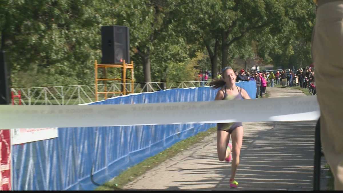 Thousands turn out for Lakefront Marathon