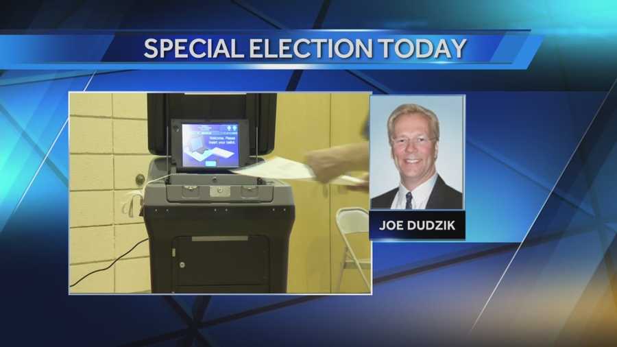 A special election will be held today to fill the Milwaukee Common Council seat held by Ald. Joe Dudzik, who was killed in a motorcycle accident.