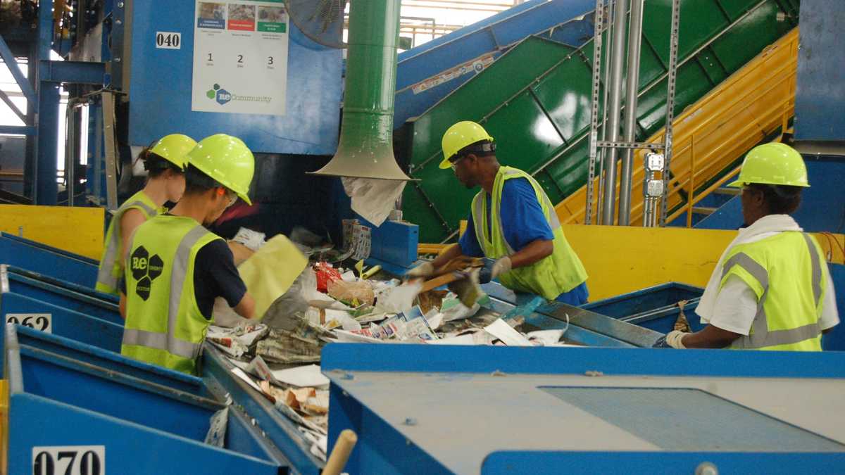 doors-open-preview-milwaukee-recycling-facility