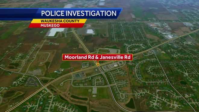 Muskego police searching for two men who ran from stolen car