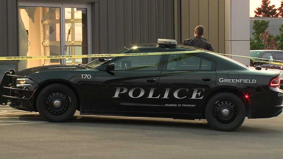 Breakins reported at auto dealerships in Milwaukee, Greenfield