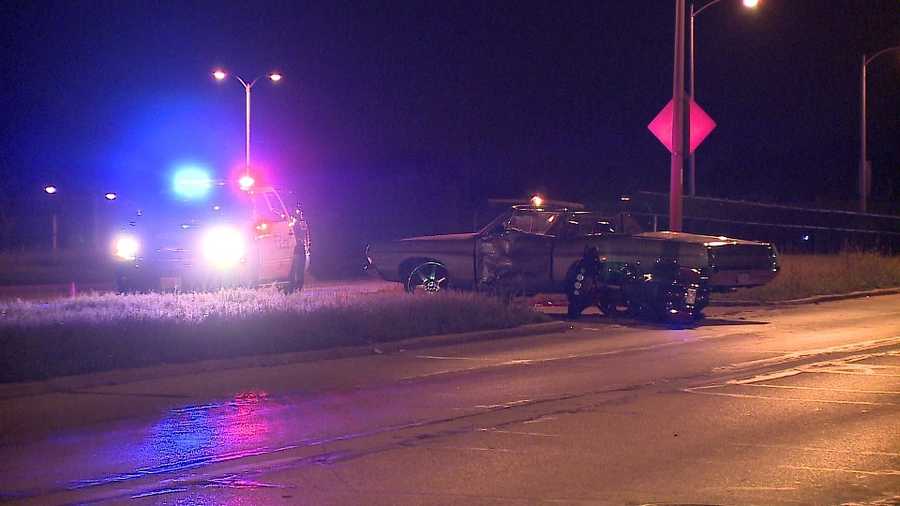 Man seriously hurt in Milwaukee motorcycle crash