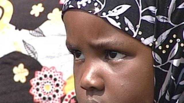 4-year-old girl recovering after being hit by 2 stray bullets