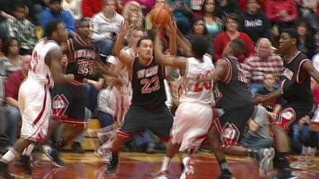 Images: Rivals hit the hardwood Friday night