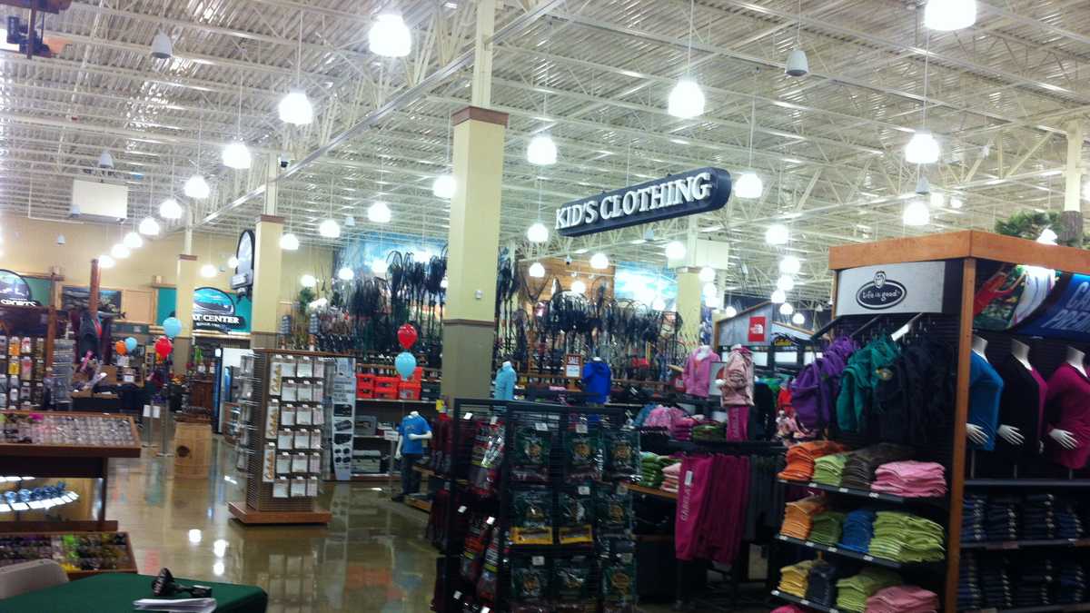 Images: Cabela's store opens today in Louisville