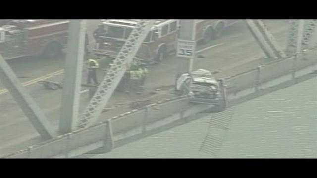 Woman killed in crash on Clark Memorial Bridge