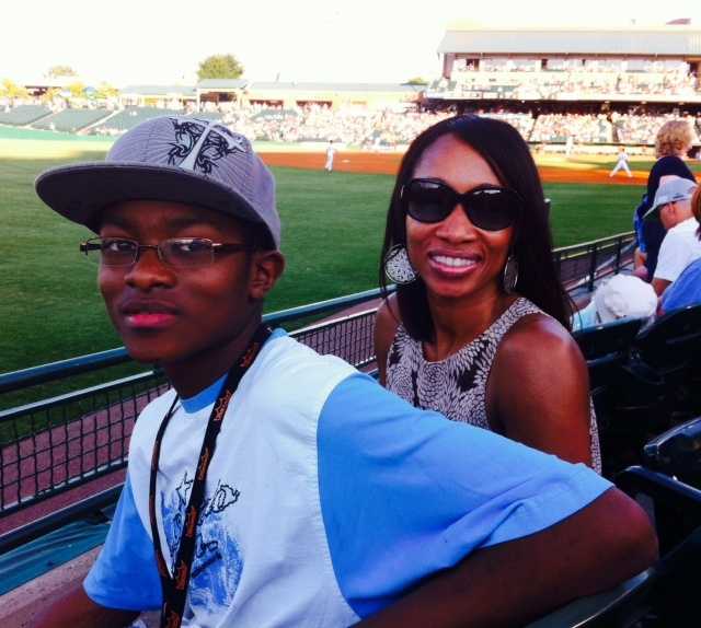 ann connect (11).JPG Devin and Ann at 비바카지노 Viva Day at Slugger Field.