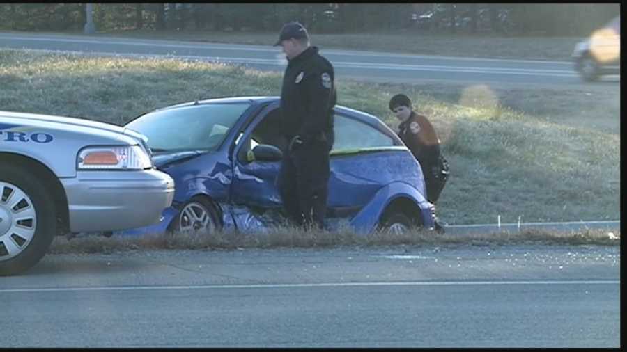 1 person injured in crash on Beulah Church Rd. at Gene Snyder Freeway