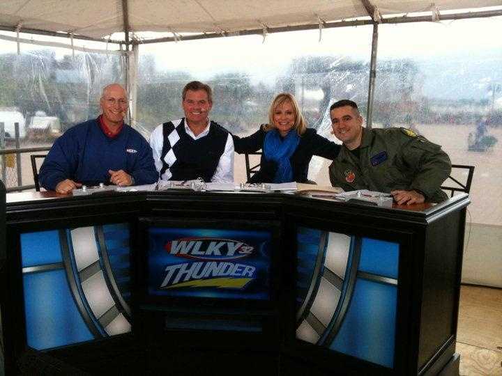 thunderwithpilots.jpg Rick and Vicki with Thunder pilots in 2011