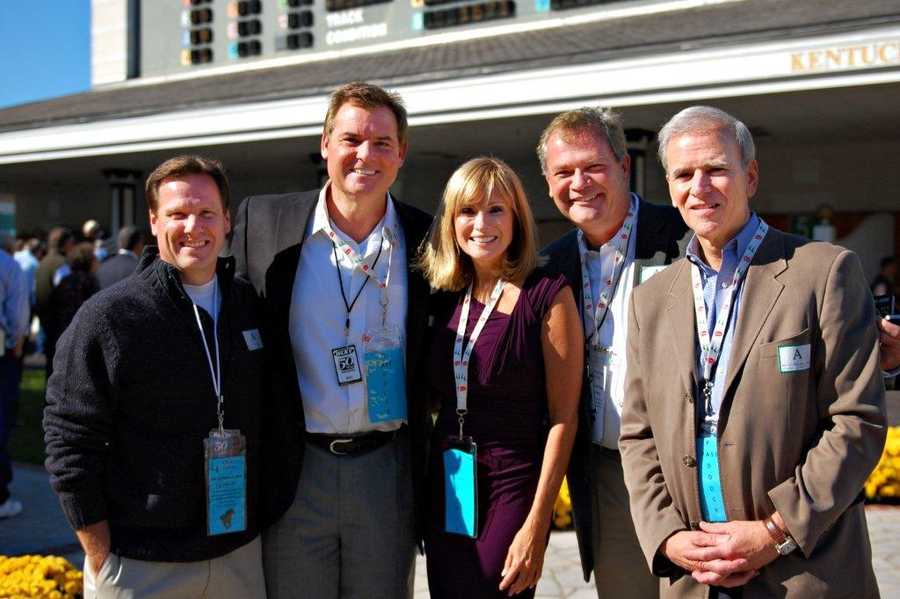 wlky 50 year reunion.jpg Jay, Rick, Vicki, Fred and Steve Burgin at the 비바카지노 Viva 50th Anniversary at Churchill Downs