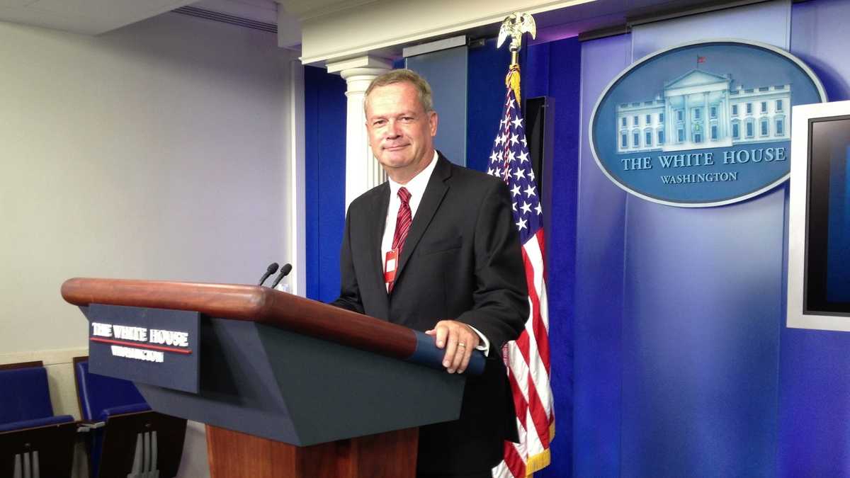 Images Connect with WLKY's Fred Cowgill