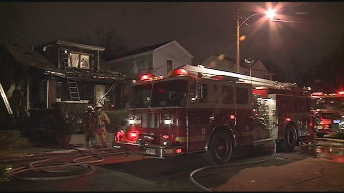Fire damages west Louisville home