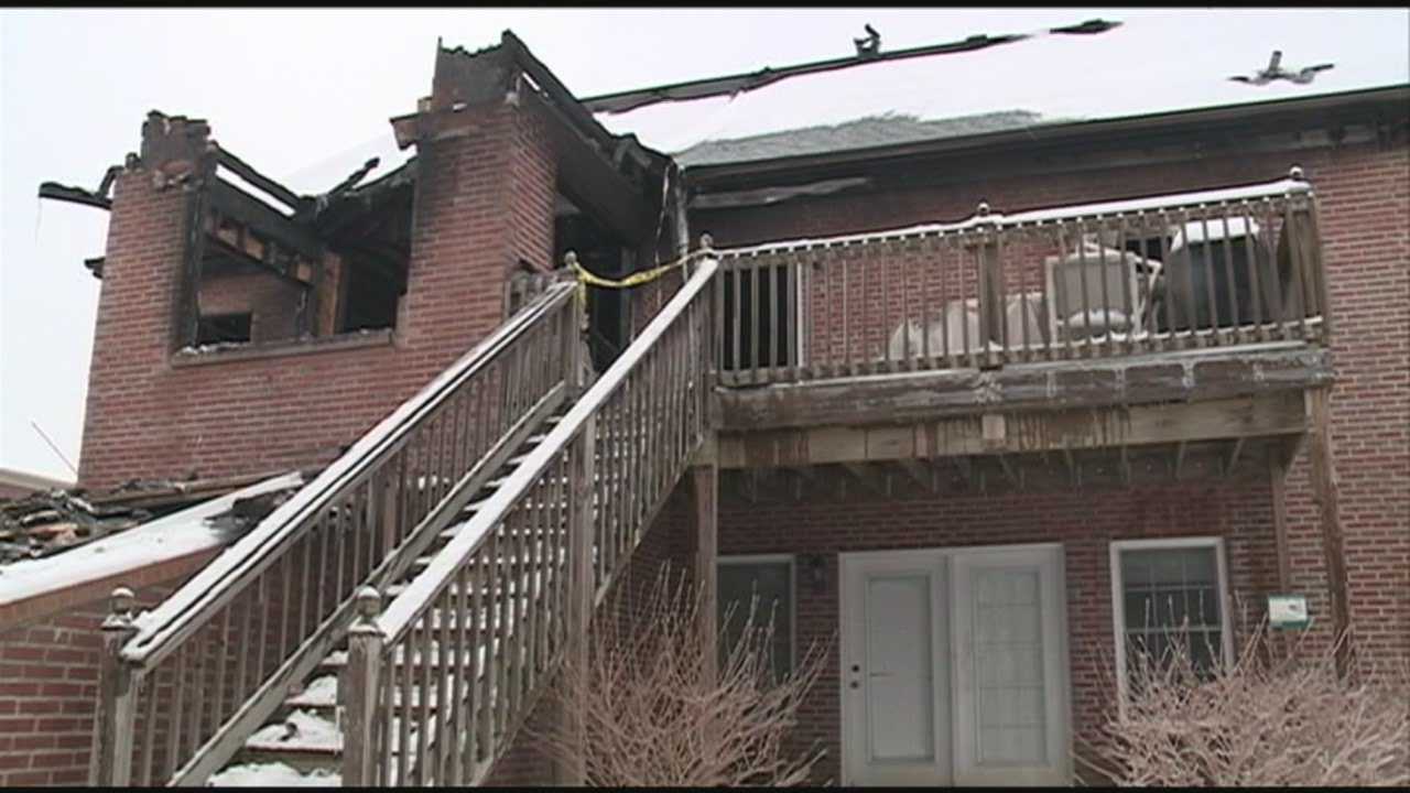 Deputy, Construction Workers Rescue Woman From Burning Home