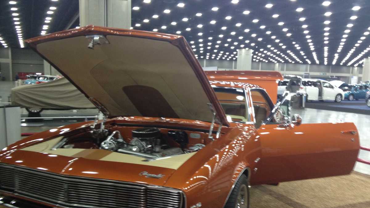 Images: Carl Casper Custom Cars and Louisville Auto Show