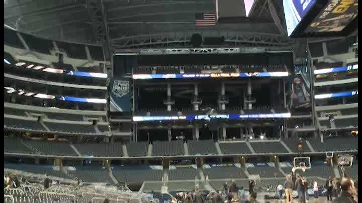 Tour Stops at AT&T Stadium