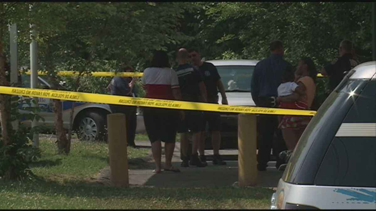 Man killed, woman injured in shooting at apartment complex