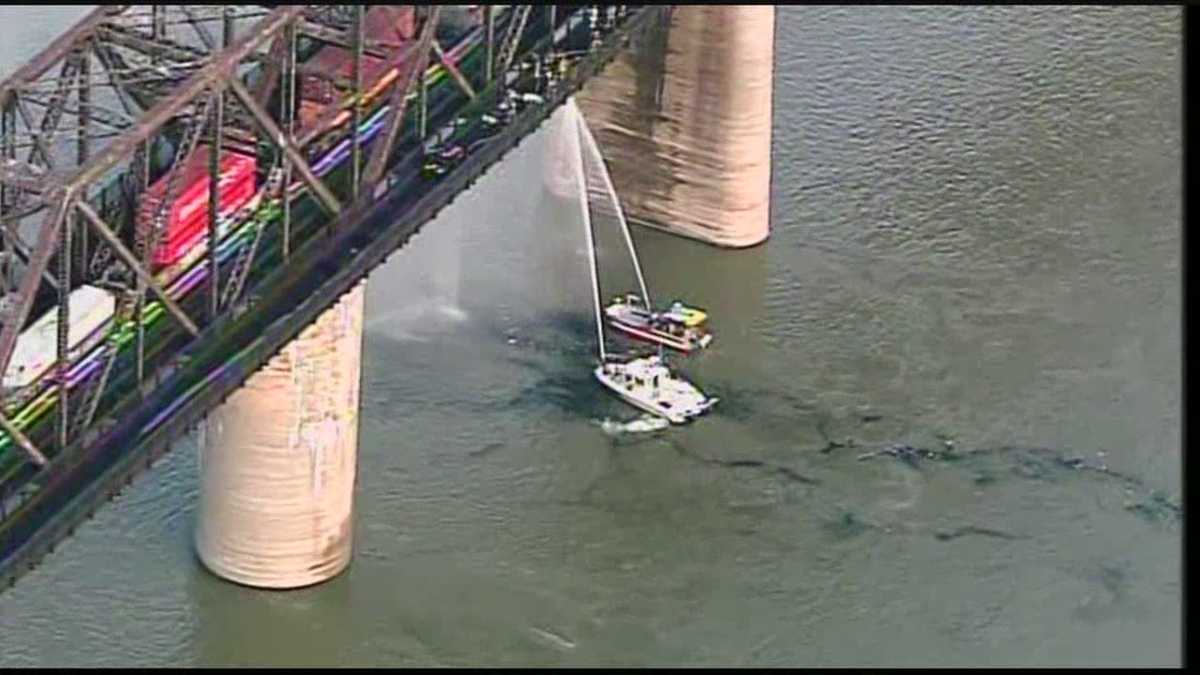 Images K&I Railroad Bridge fire