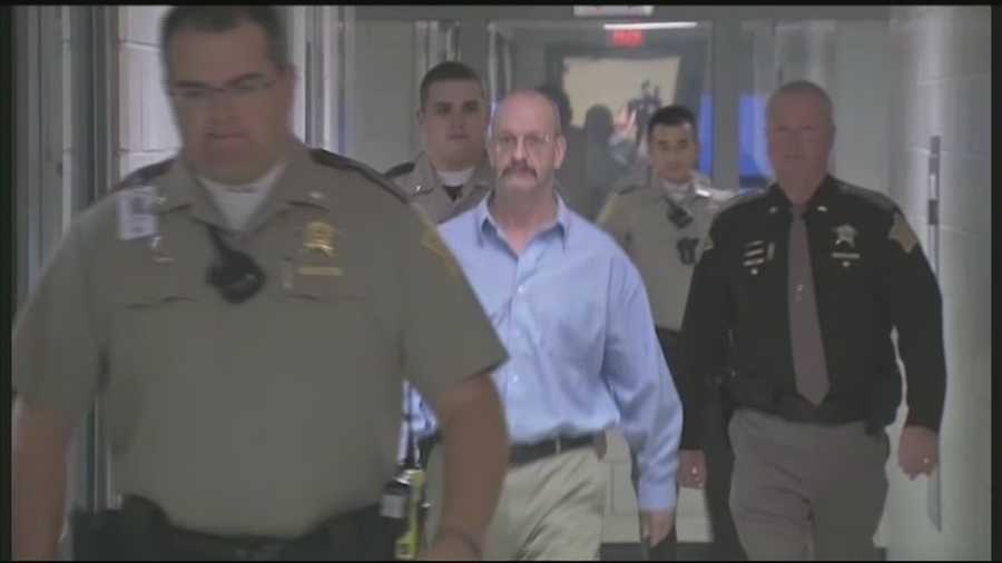 A Floyd County judge sentences serial killer William Clyde Gibson to death in the murder of Stephanie Kirk.