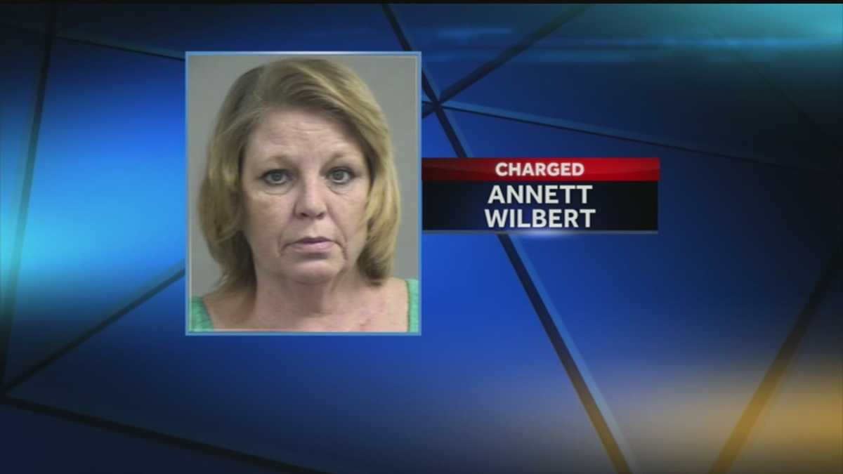 Police: Woman charged with DUI after crashing into back of JCPS bus