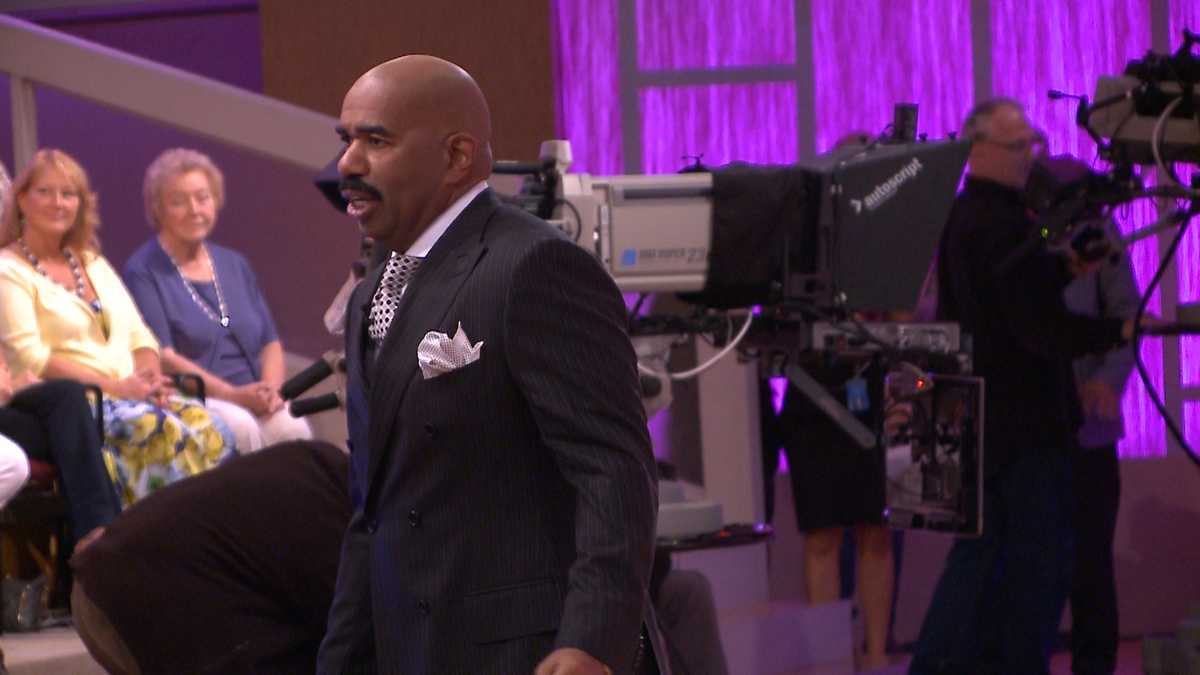 Images Behind The Scenes Of Steve Harvey Show