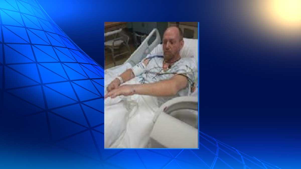 Reptile zoo founder hospitalized by snakebite