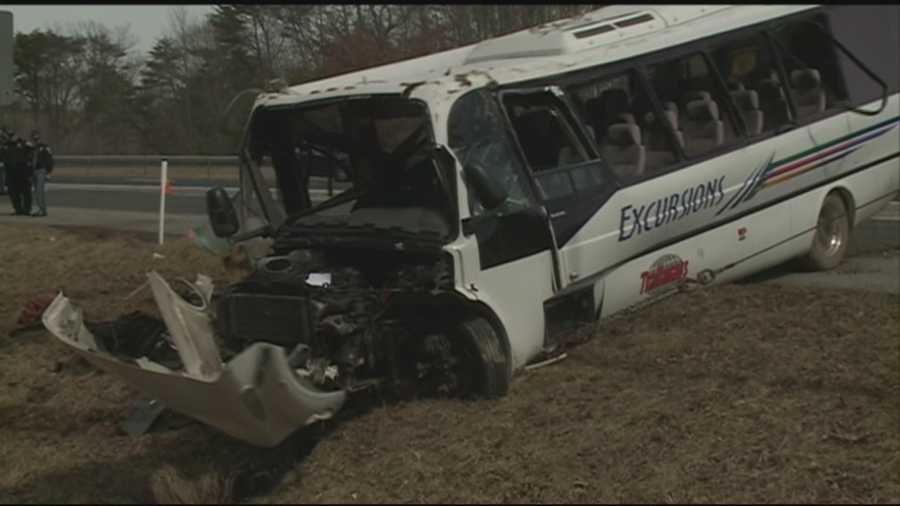 21 people injured in charter bus crash on I-65 South
