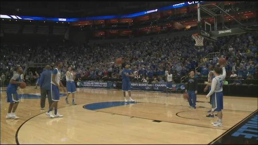 UK fans show up in large numbers to practice at the KFC Yum! Center