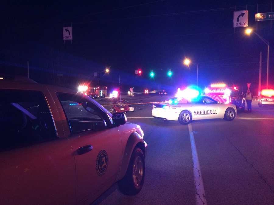 Images Highway 150 accident in Floyd County