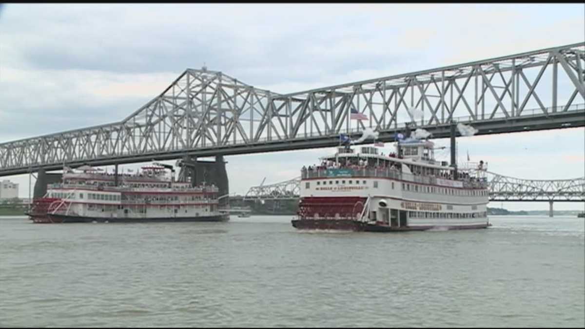 Belle of Louisville wins Great Steamboat Race