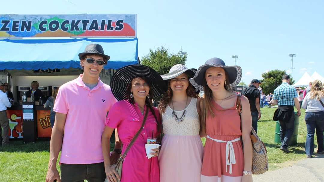 Images Oaks Day 2015