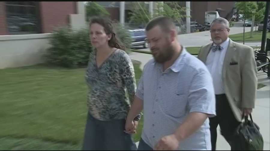 A Breckinridge County couple claiming to live an off-the-grid lifestyle will not regain custody of their 10 children on Monday, according to a family representative.