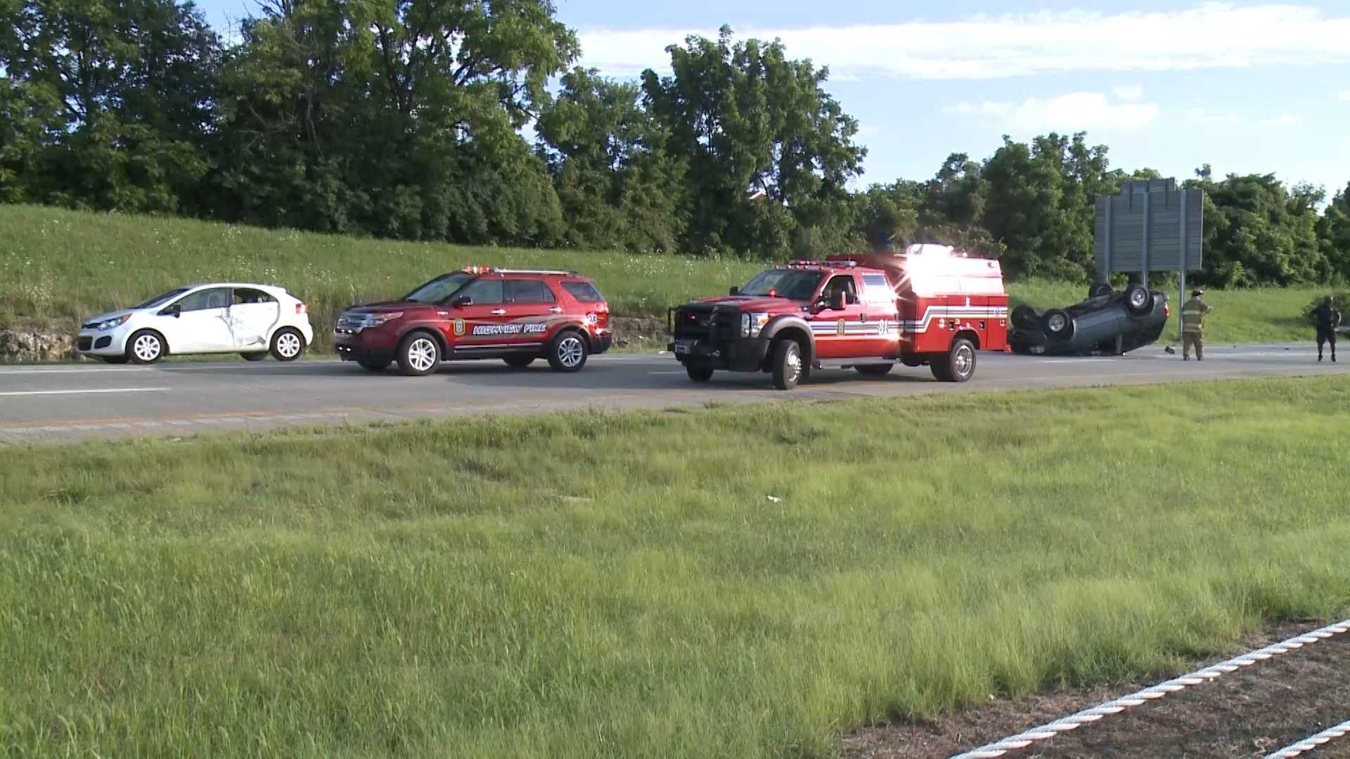 Images: Rollover Crash On Gene Snyder Freeway