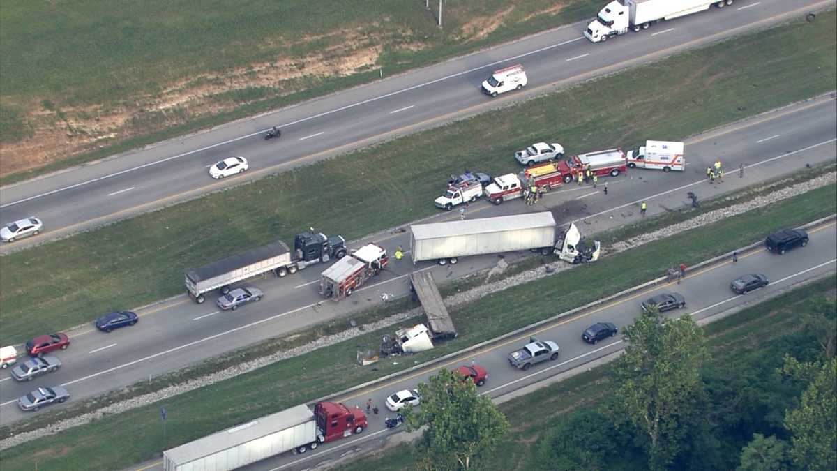 1 dead, 1 injured in SB I65 accident near Elizabethtown