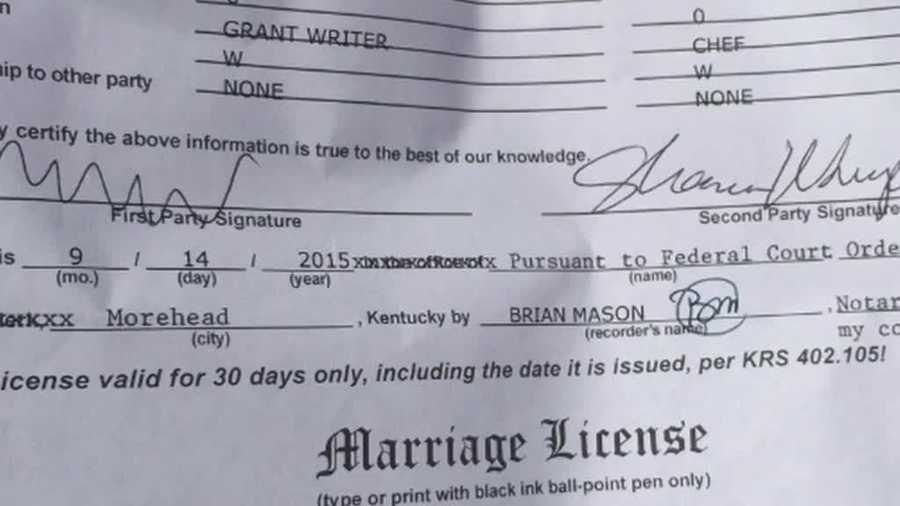 Kentucky governor signs off on single marriage license form