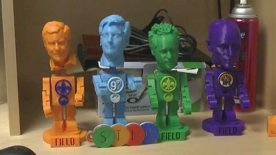 JCPS Students use new technology to create bobble heads